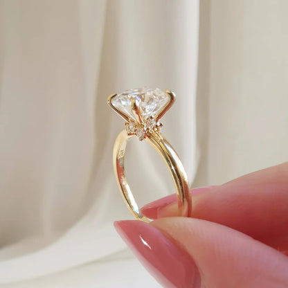 18K Aurelie Solitaire Moissanite Engagement Ring
