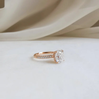 Amelia Moissanite Ring