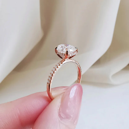 Amelia Moissanite Ring