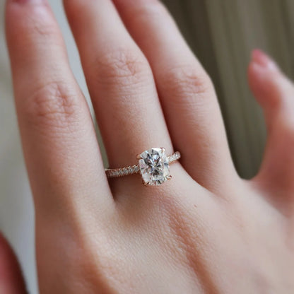 Amelia Moissanite Ring