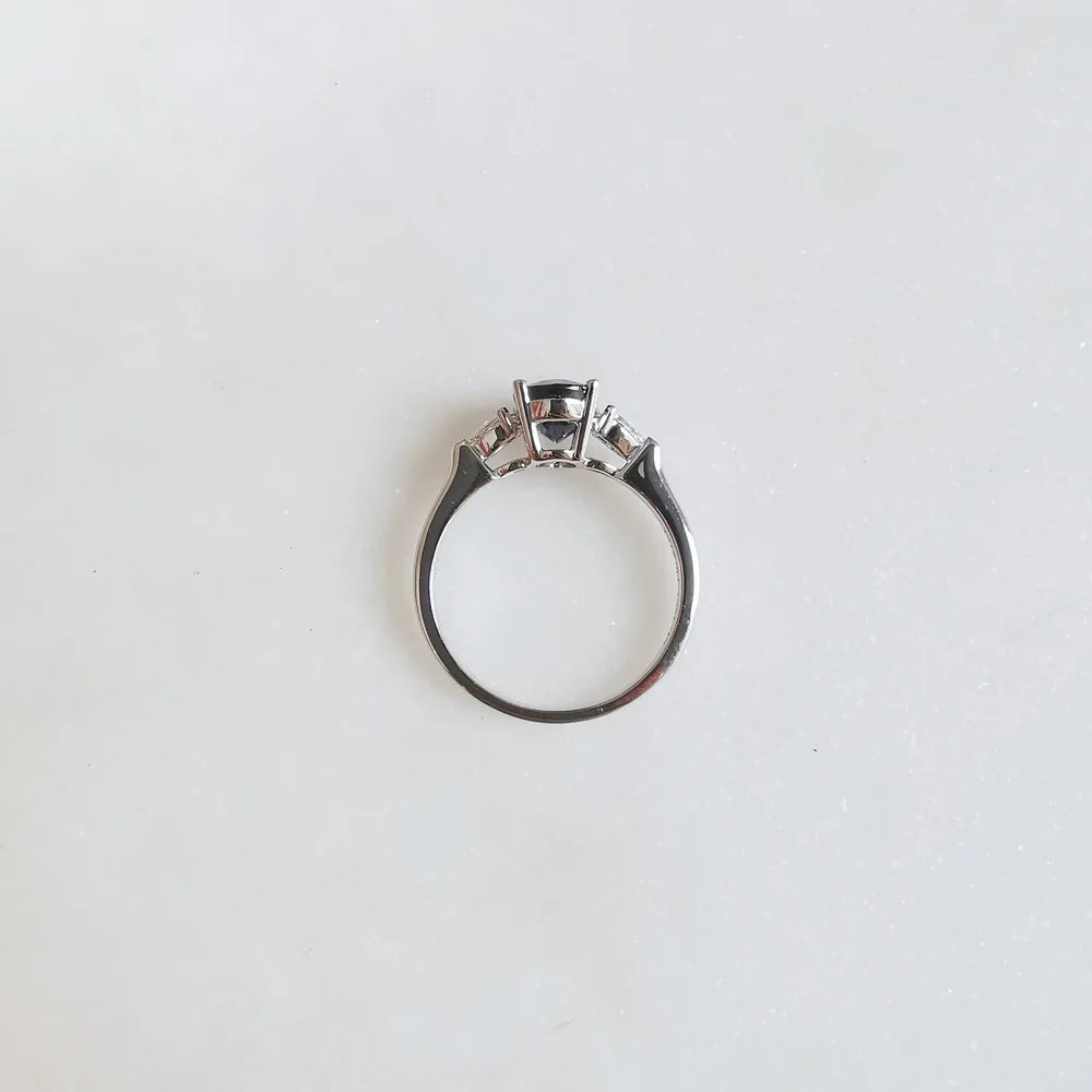 Luncinda Sapphire Ring