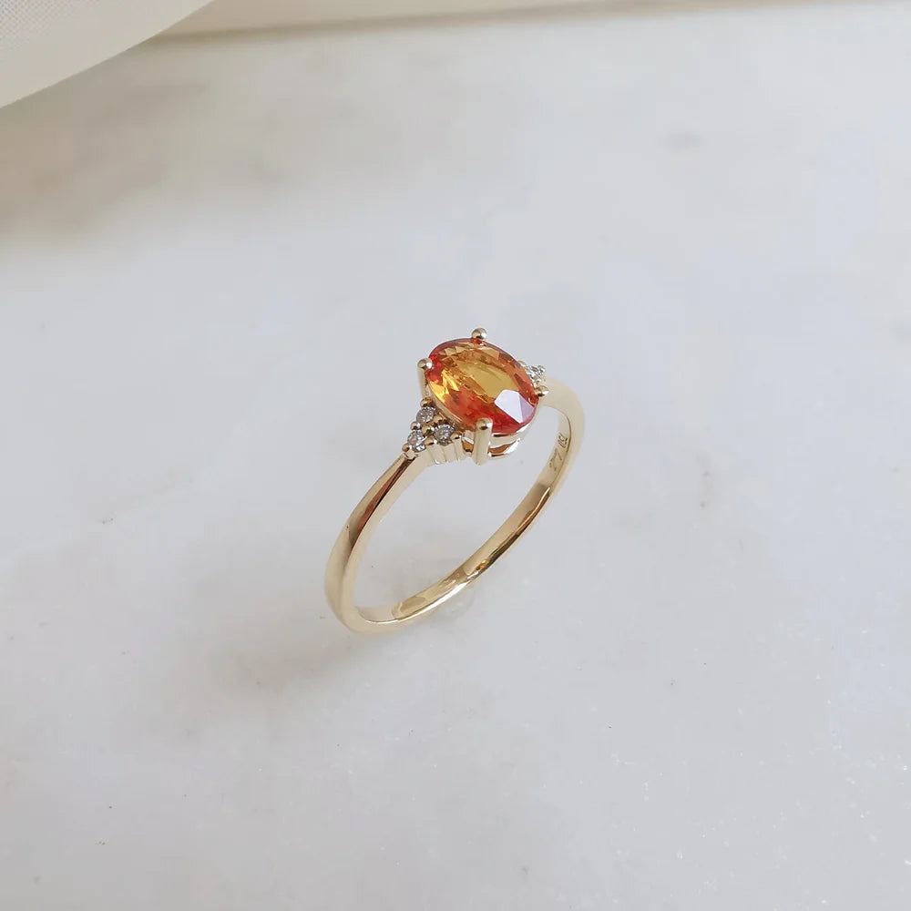 18K Oval Orange Sapphire Ring