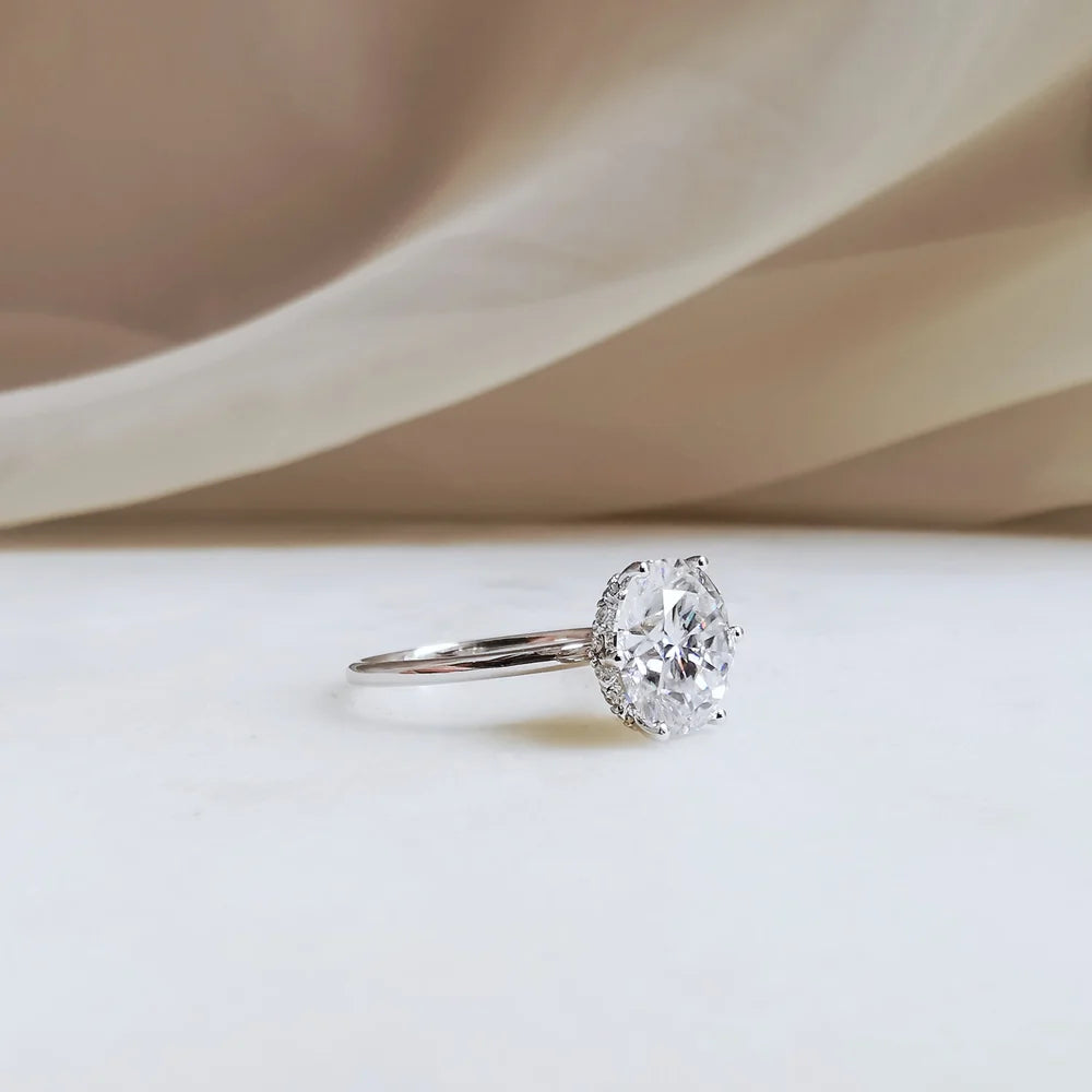 18K "The Diamond Wreath" Moissanite Ring
