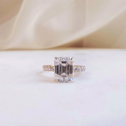 18K Fable Emerald Moissanite Ring