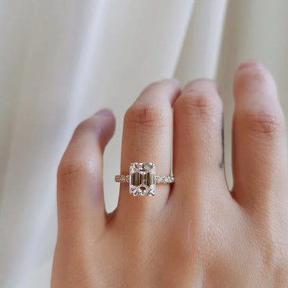 18K Fable Emerald Moissanite Ring