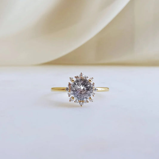 18K White Sapphire Diamond Snowflake Ring