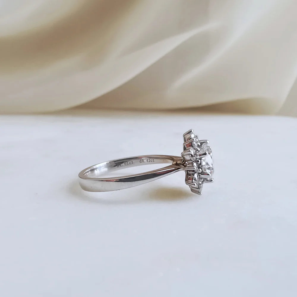 18K Snowflake Moissanite Ring