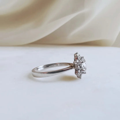 18K Snowflake Moissanite Ring
