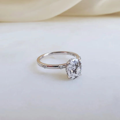 18K Luna Moissanite Ring
