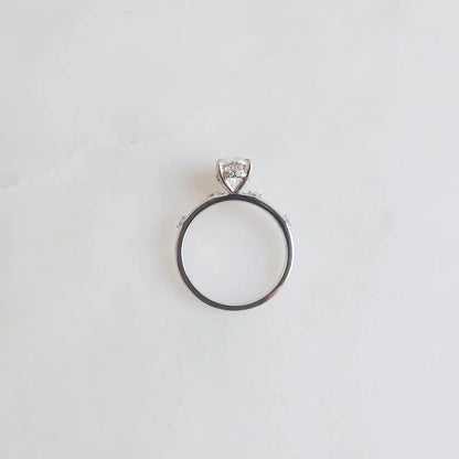 18K Luna Moissanite Ring