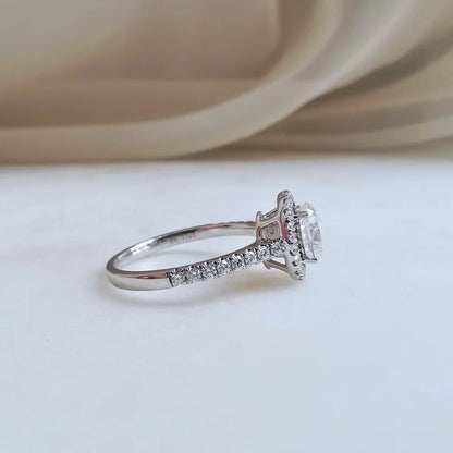 18K Aisley Moissanite Ring