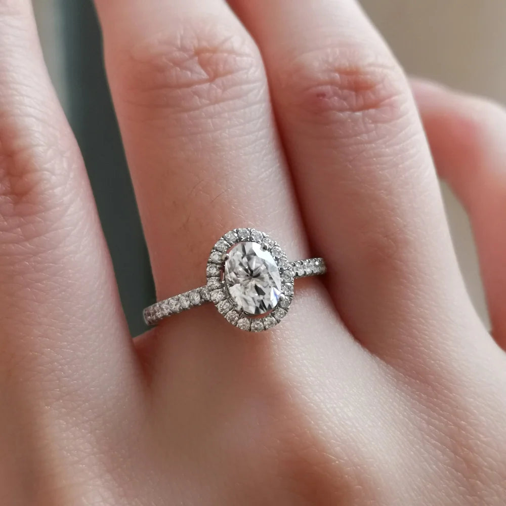 18K Aisley Moissanite Ring