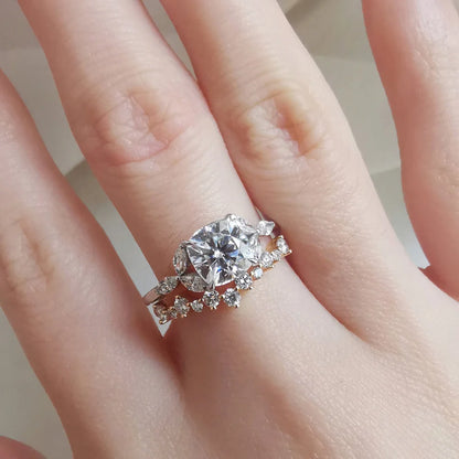 18K Shirley Moissanite Ring