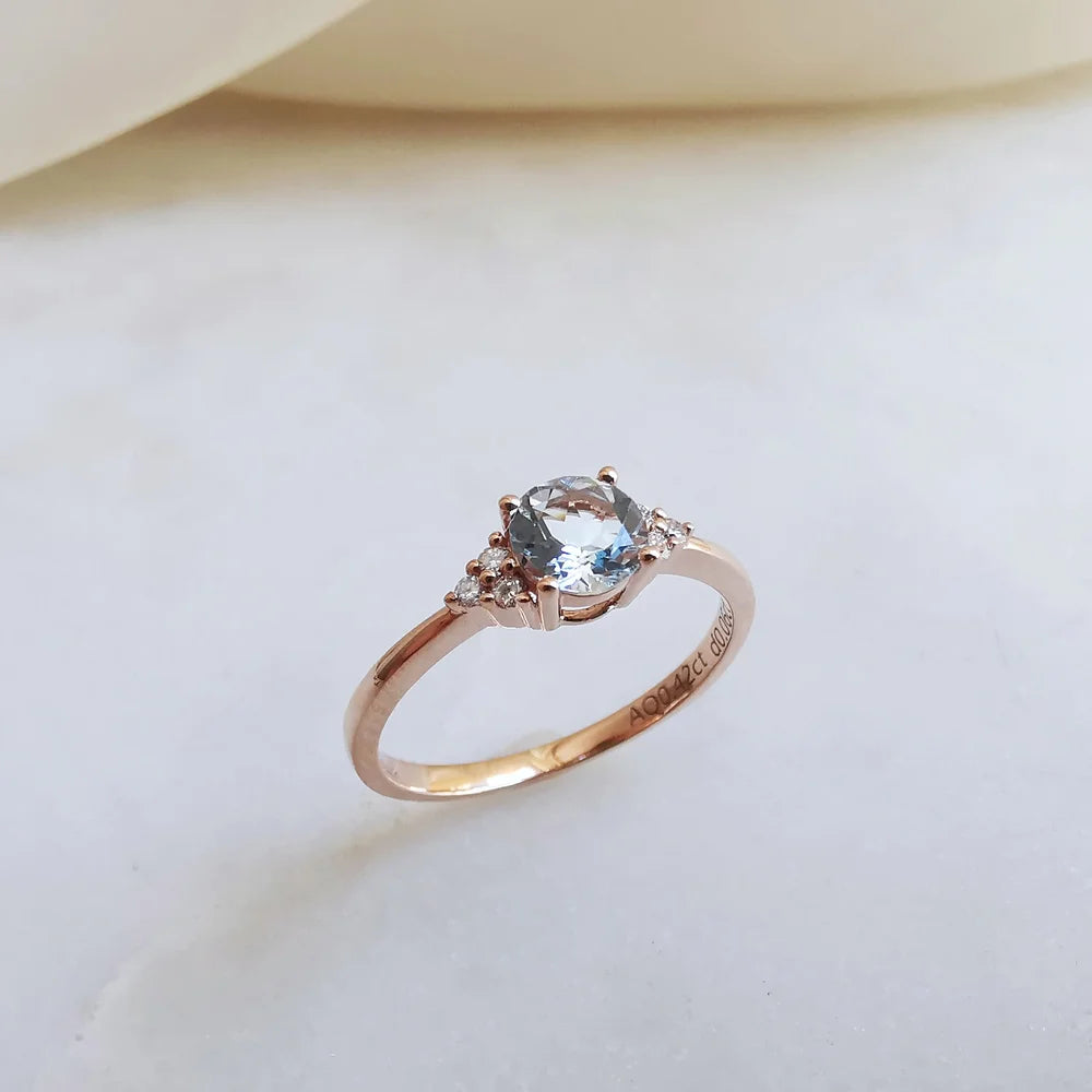 Brilliant Aquamarine and diamond ring