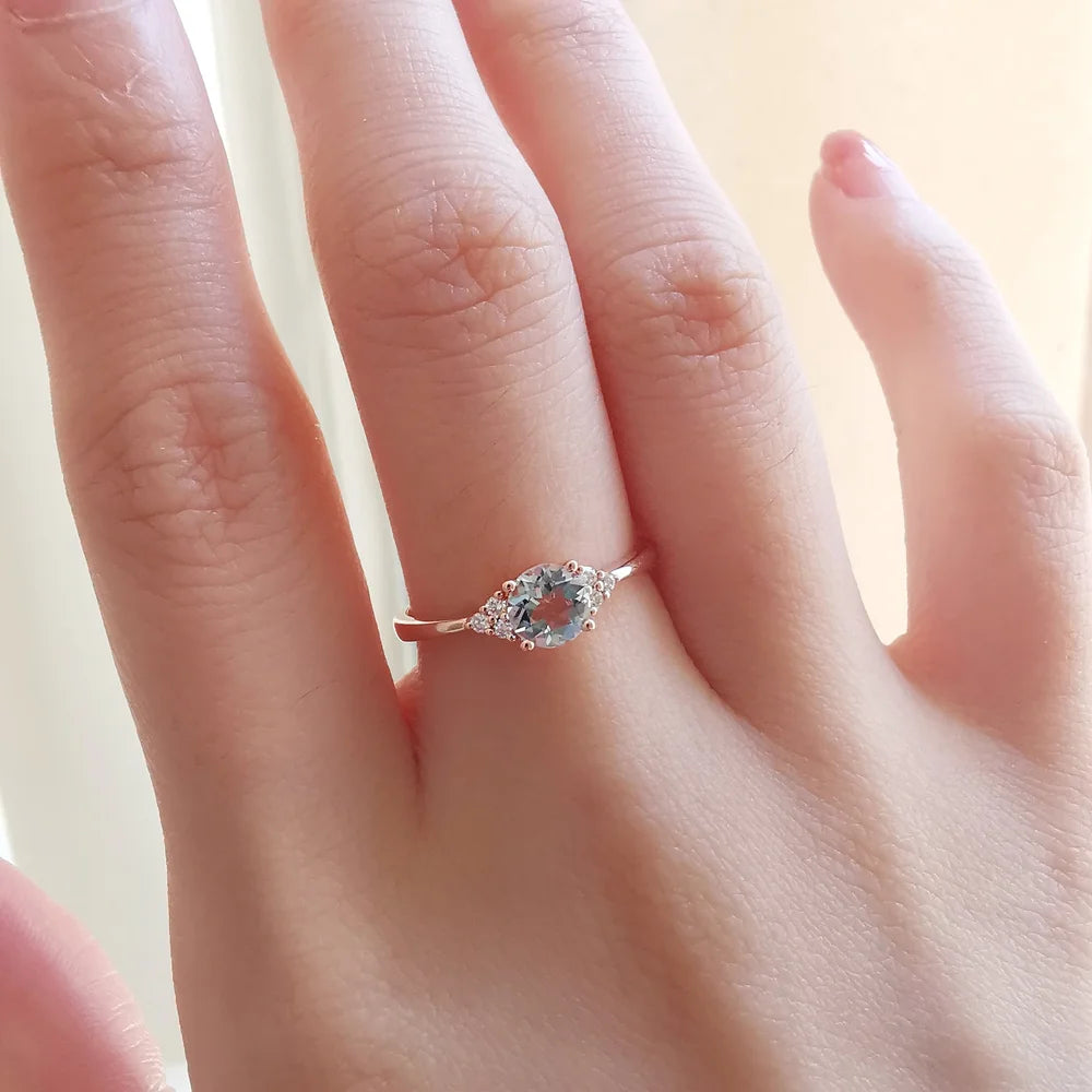 Brilliant Aquamarine and diamond ring