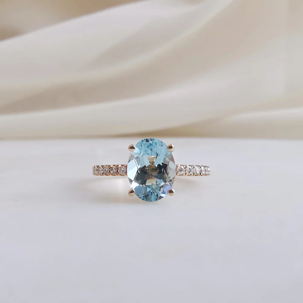 18K Astrid Aquamarine Ring
