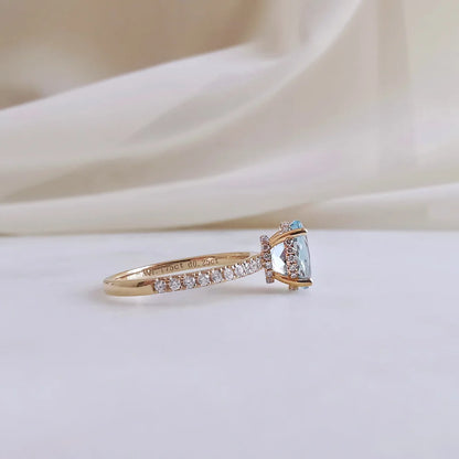 18K Astrid Aquamarine Ring
