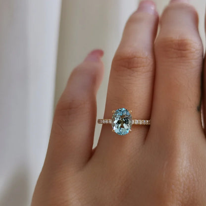 18K Astrid Aquamarine Ring
