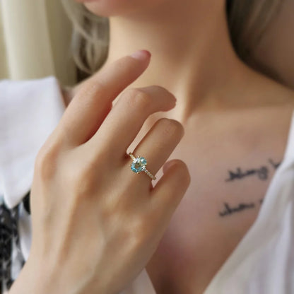 18K Astrid Aquamarine Ring