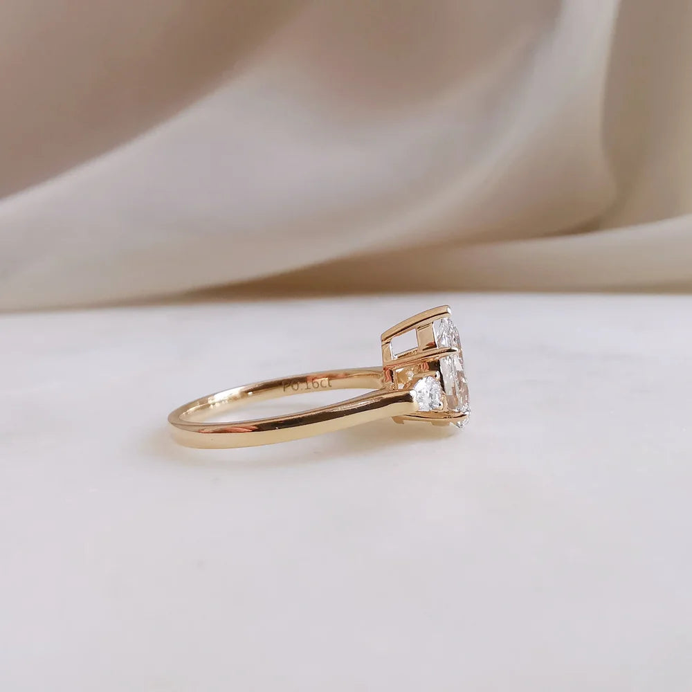 18K Freya Pear Lab-grown Diamond Engagement Ring