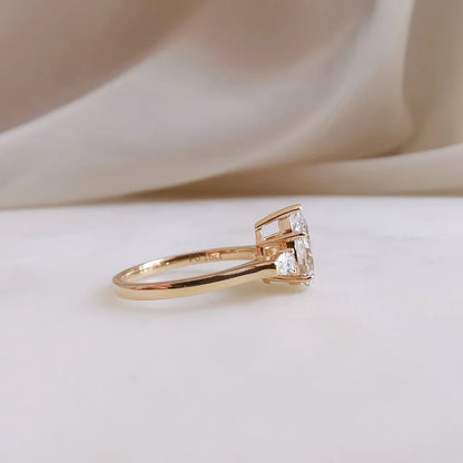 18K Freya Pear Lab-grown Diamond Engagement Ring