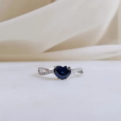 18K Heart Blue Sapphire Ring