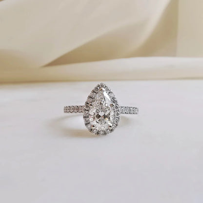 18K  Pear Lab-grown Diamond Engagement Ring