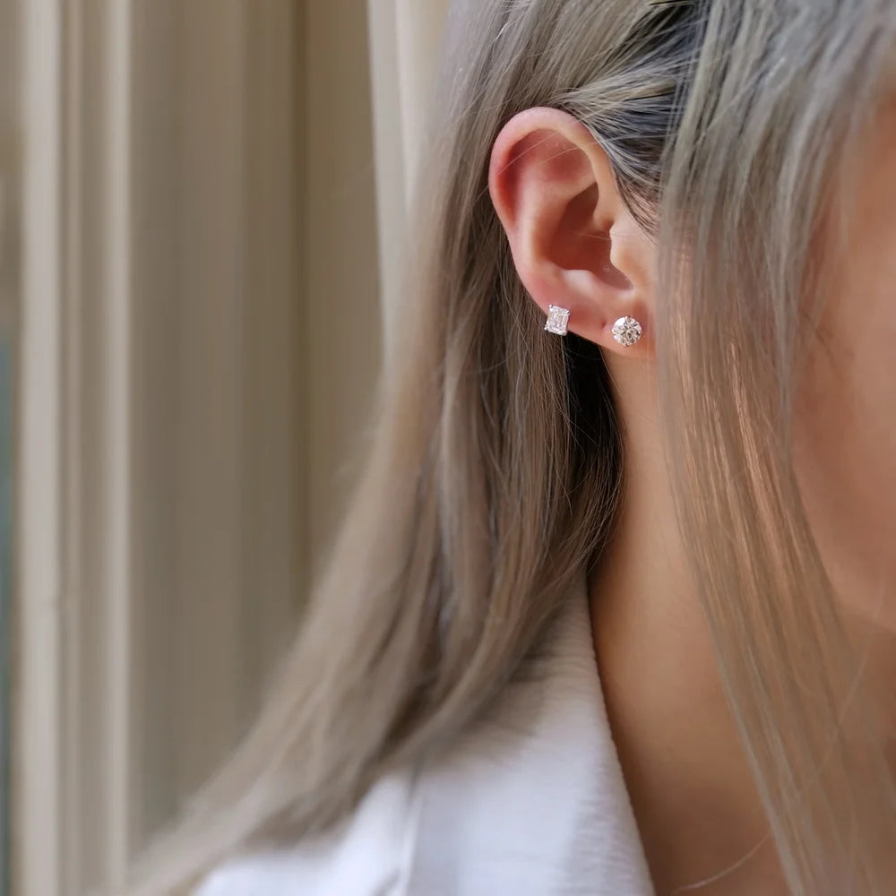 18K Henry Lab-grown Diamond Earring