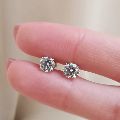 18K Round Lab Diamond Earring