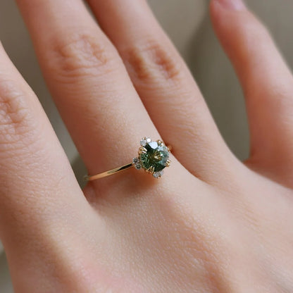 18K Lavender/ Green Sapphire Ring