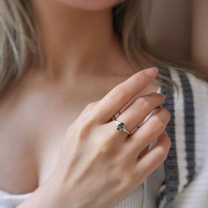 18K Paisley Green Sapphire Ring