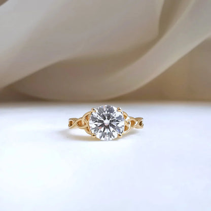 18K Skylar Moissanite Ring