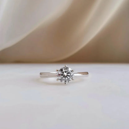 18K Classic Round Lab-grown Diamond Engagement Ring
