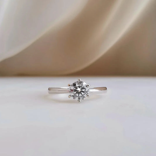 18K Classic Round Lab-grown Diamond Engagement Ring