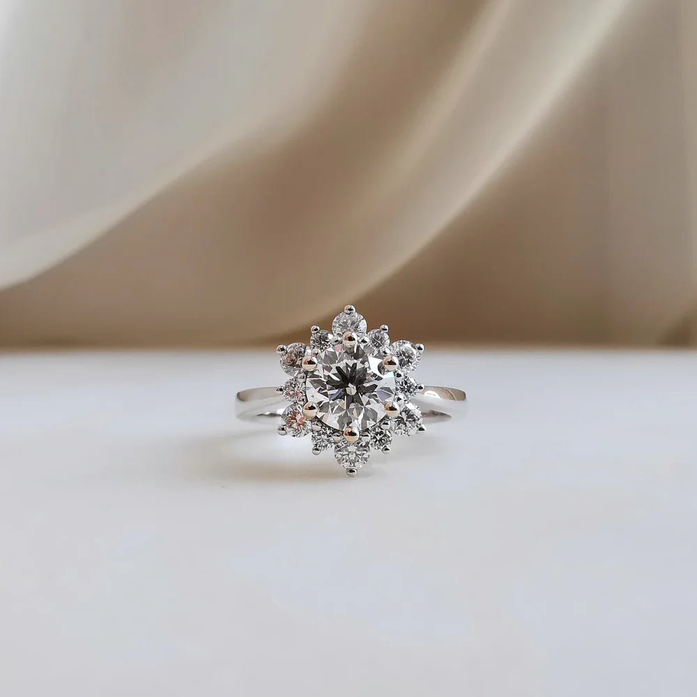 18K Snowflake Lab-grown Diamond Ring