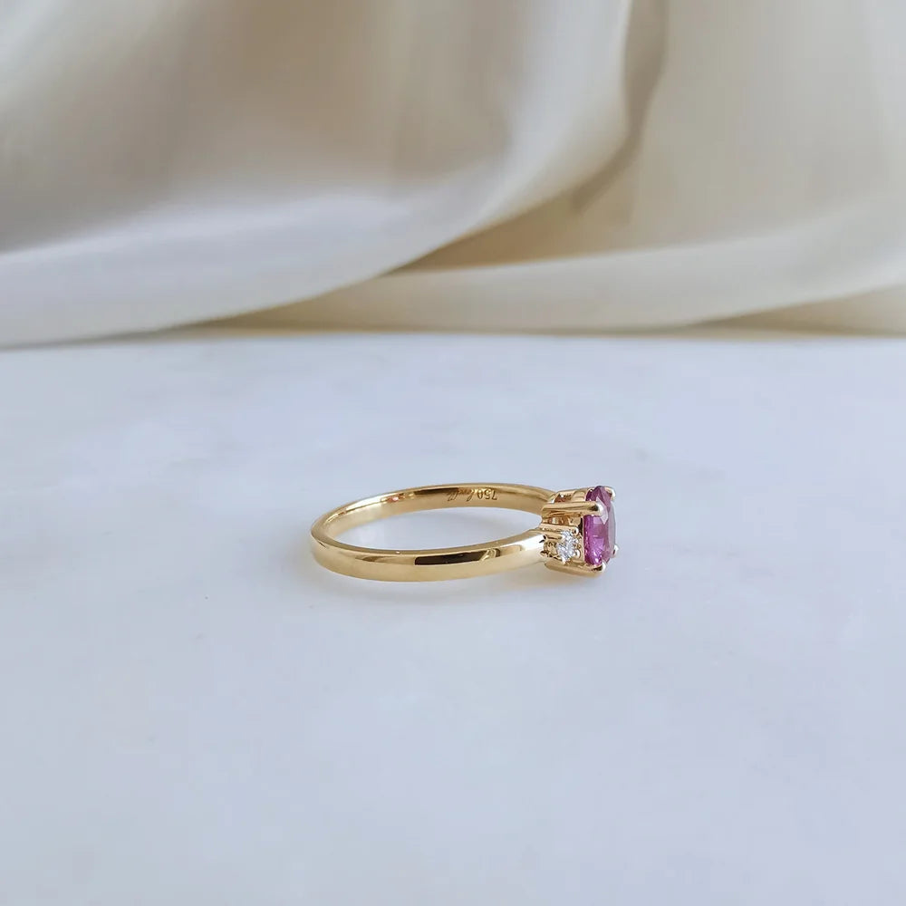 18K Cosmic Pink Sapphire Ring