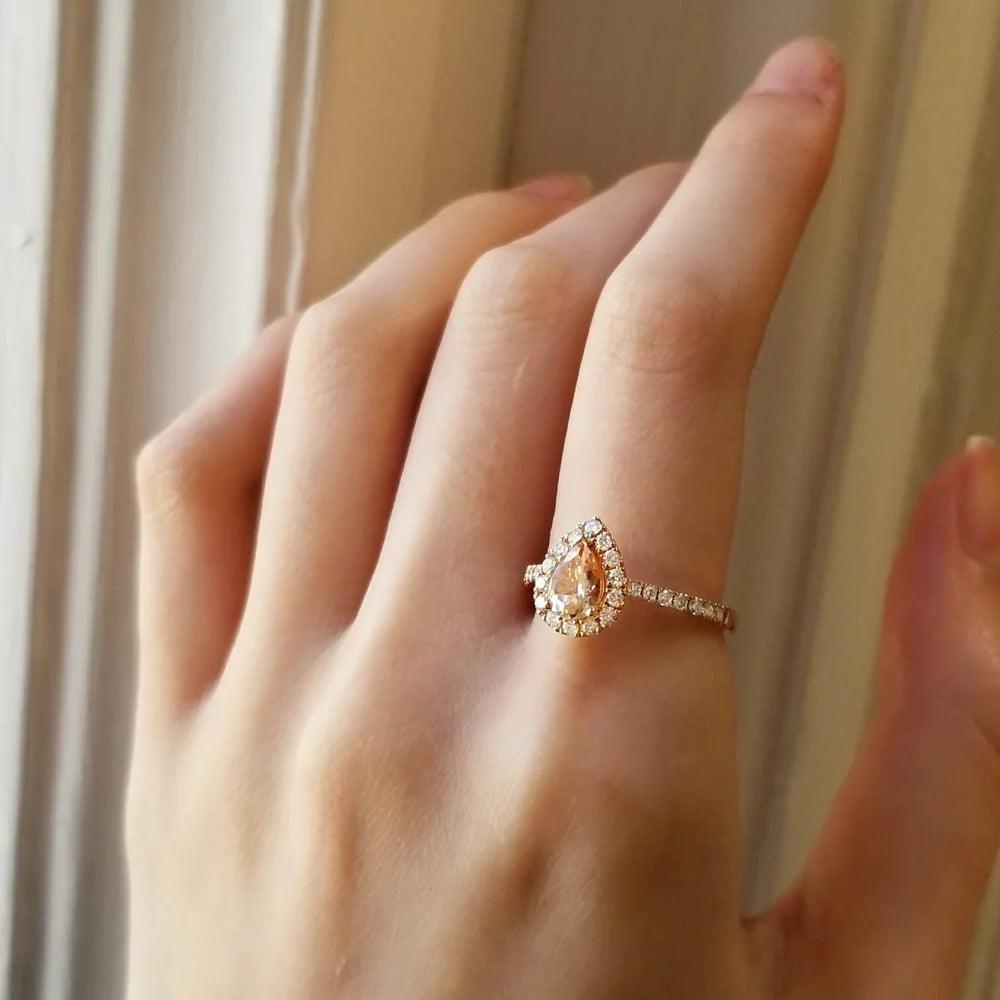 Dewy Pear Morganite Ring