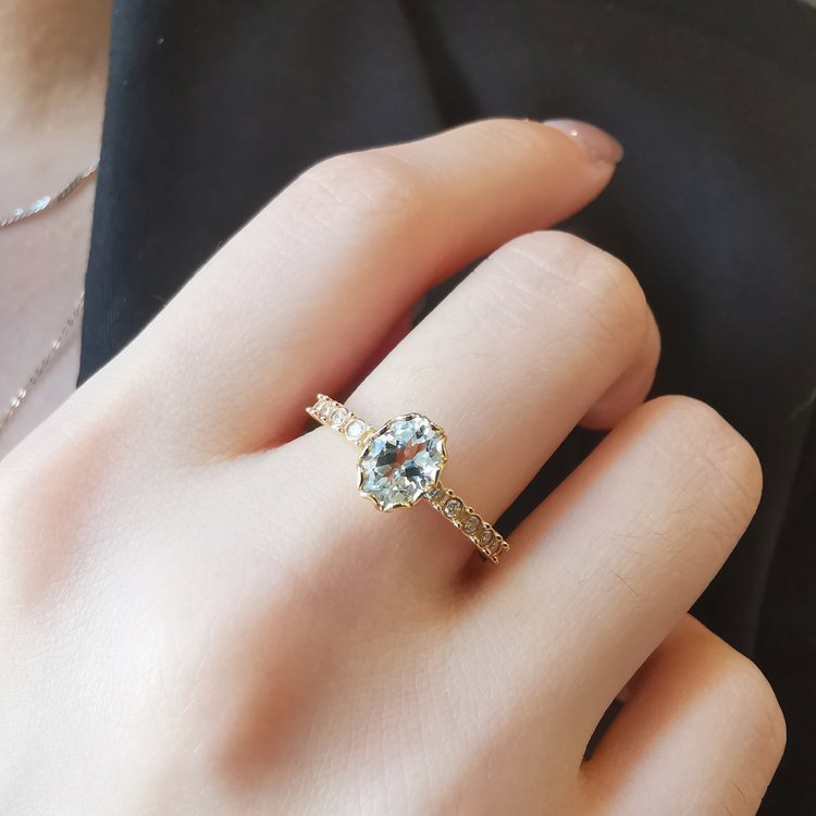 Aquamarine engagement clearance ring gold